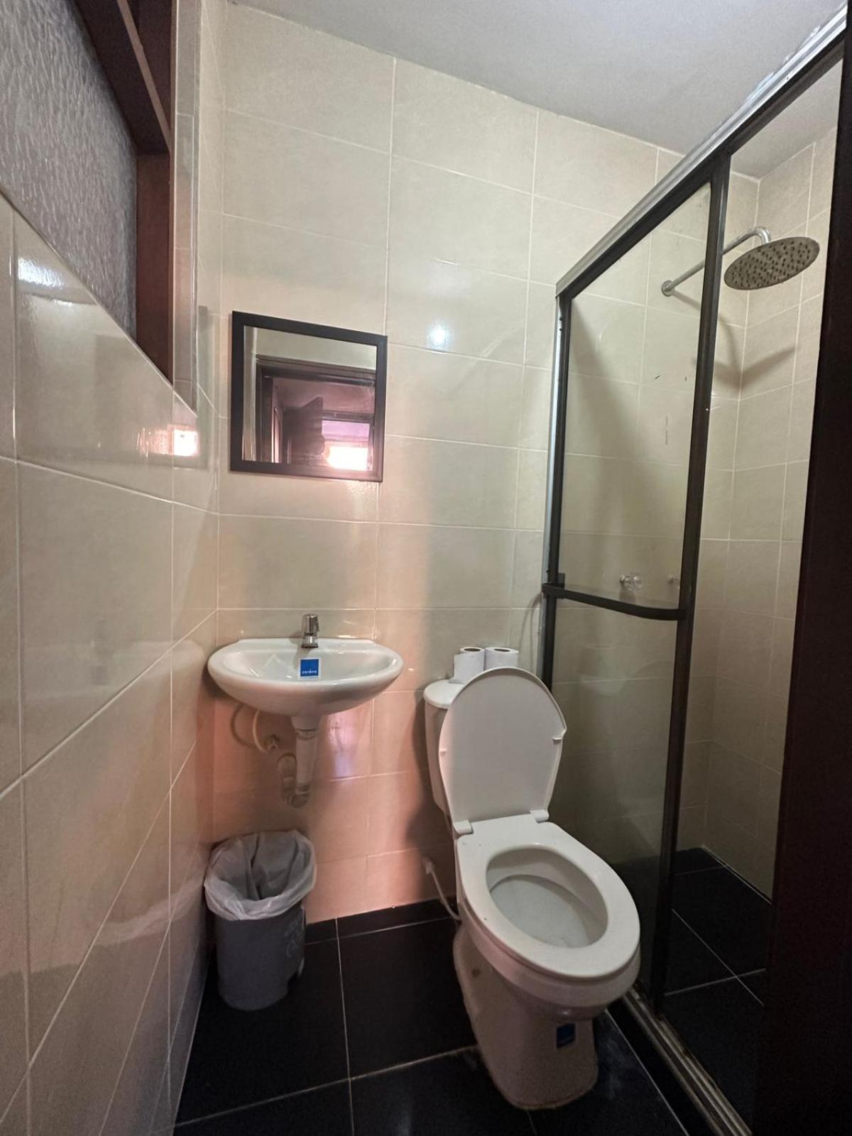 Acogedor Hostal Usaquen La Parada Del Tren Bogotá Exteriör bild